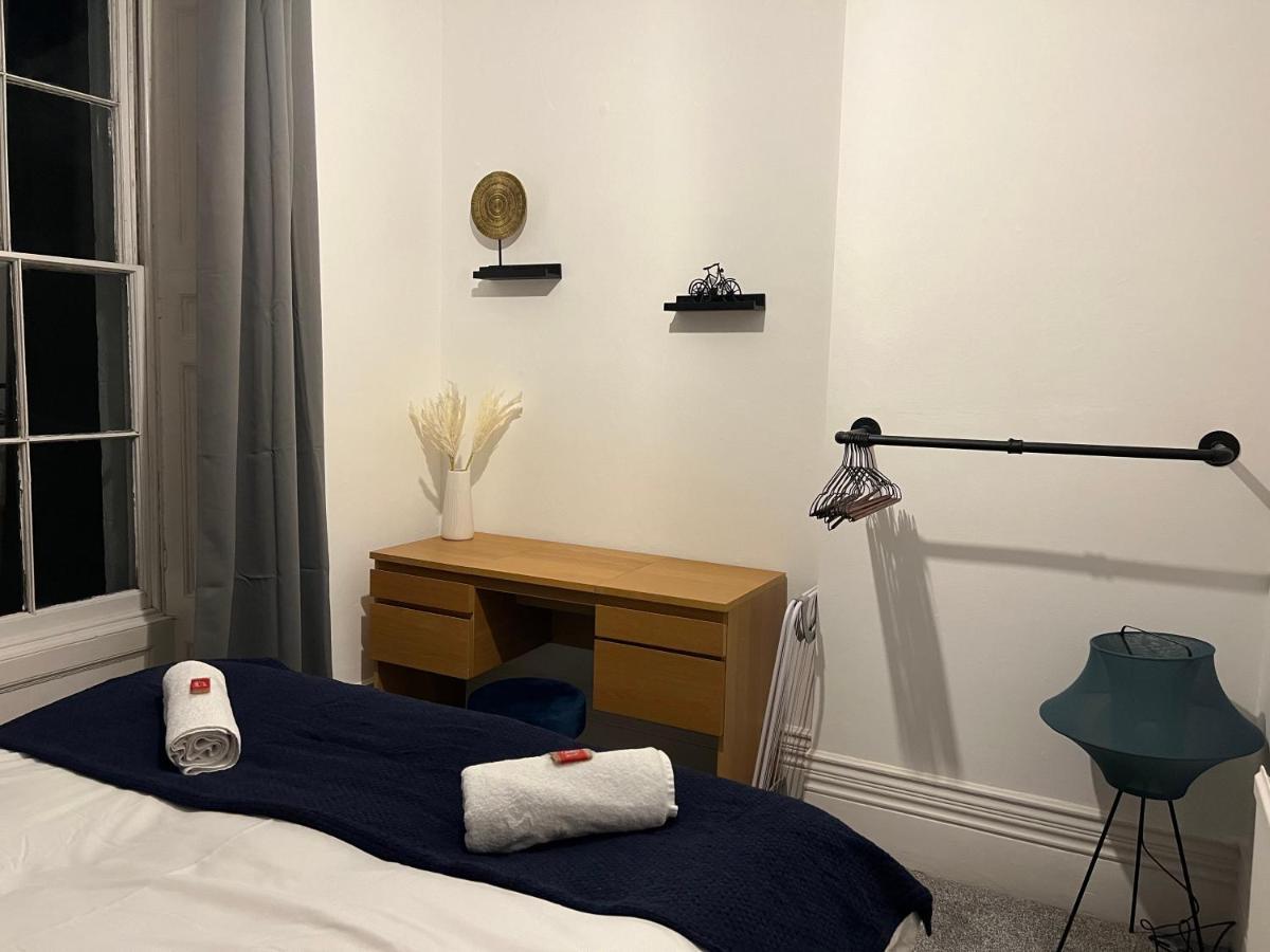 Centralised Meridian Place By Prescott Apartments Bristol Luaran gambar